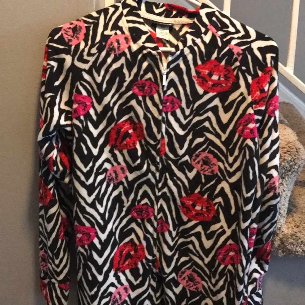 JOE BOXER ONE-SY SIZE SMALL